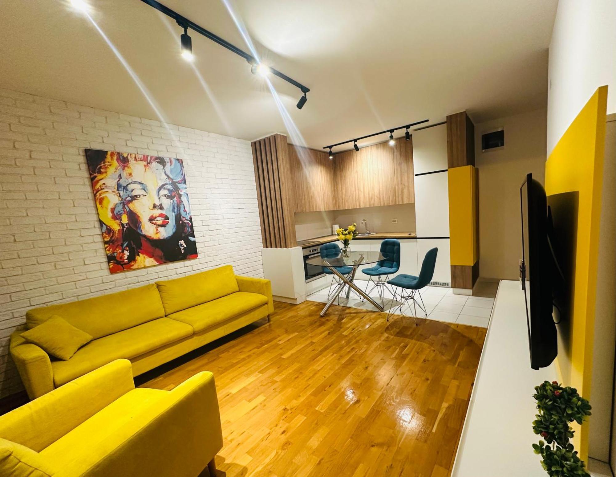 Central Apartment Skopje Bagian luar foto